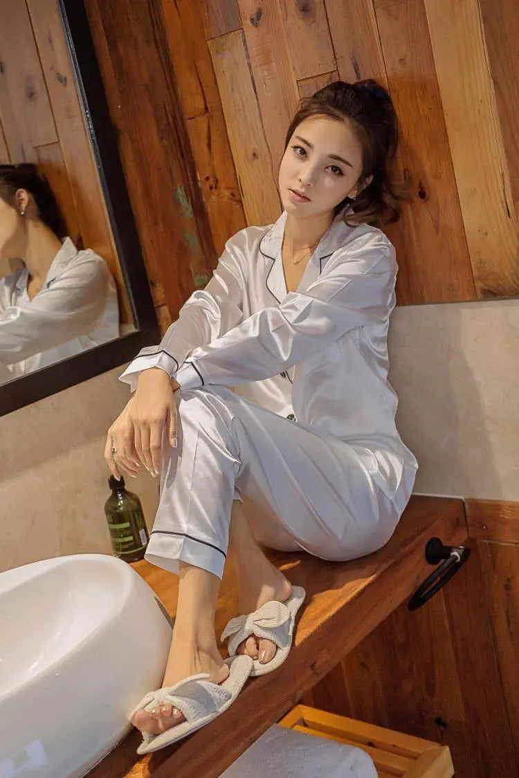 Women's Long Sleeve Satin Pajama Set for Autumn Winter